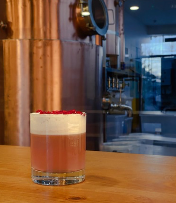 Heather Honey Hues: a gin cocktail reflecting traditional Scottish flavours for a Burns Supper using Secret Garden Distillery's Lavender Gin