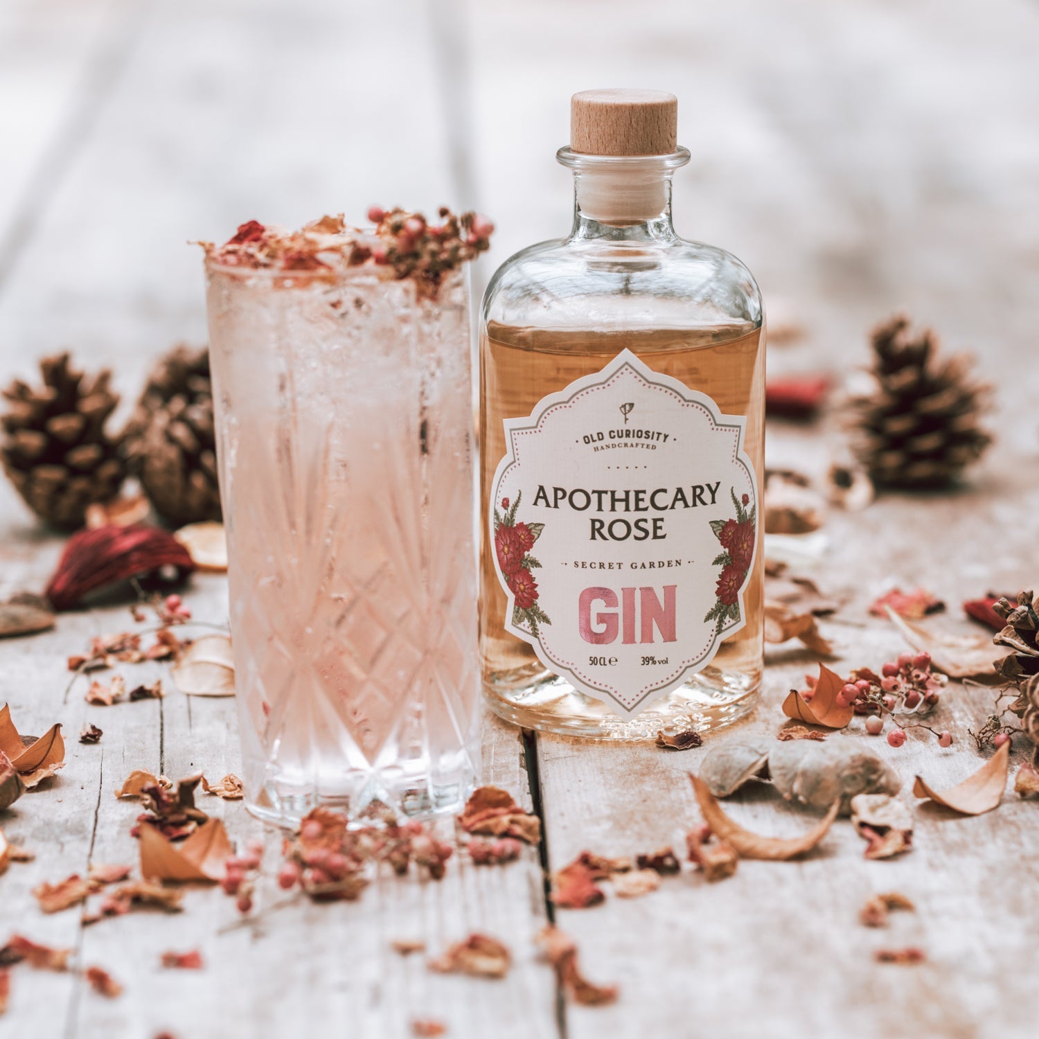 How to Make a Gin and Tonic How to Drink Gin What to Mix with Gin